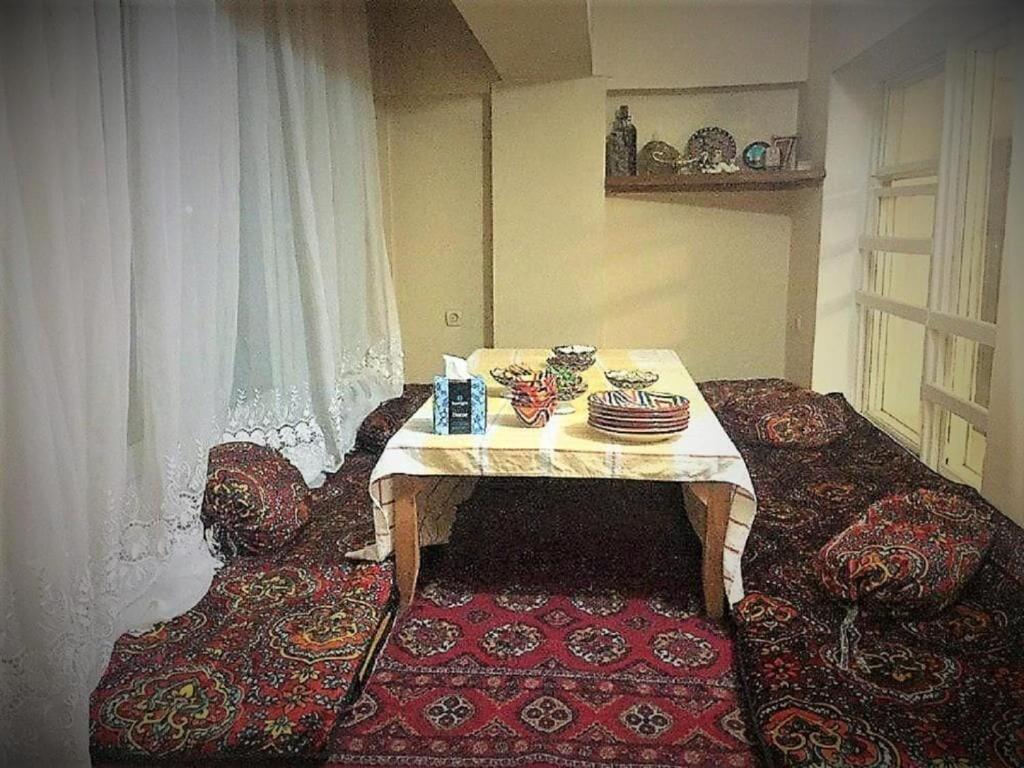 Spacious And Cozy Tashkent Luaran gambar